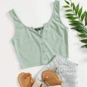 cute button tank top!